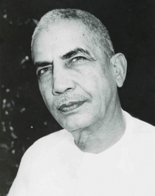 Chaudhary Charan Singh Wiki, Age, Caste, Death, Wife, Children, Family, Biography & more