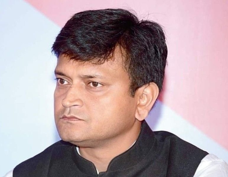 Ajay Alok Wiki, Age, Caste, Wife, Children, Family, Biography & More
