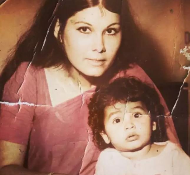 Kiran Bhatt (Pooja Bhatt’s Mother) Wiki, Age, Husband, Family, Biography & More